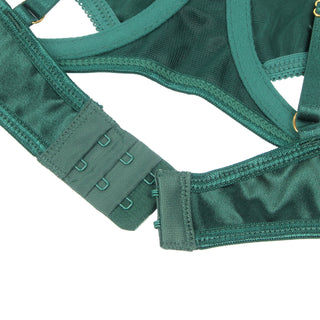 Hollow Cut Halter Bra Set (Green)